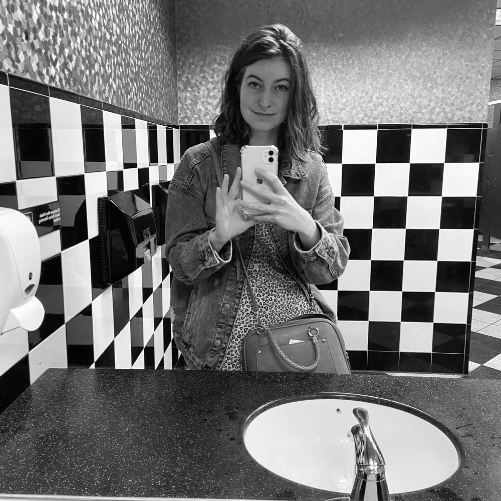 Meet your Posher, Caylin